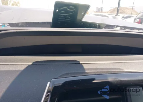 2022 Toyota Prius Le z USA, uszkodzony, nr VIN JTDKAMFU9N3175733